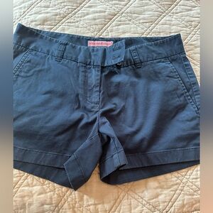 Vineyard vines navy chino shorts. Size 4.